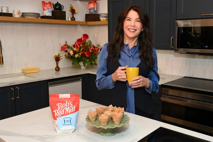 Aprenda com Lauren Graham a fazer Muffin de Banana e Café